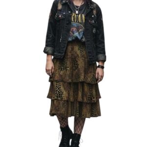 Vintage 90s Elegant Tiered Skirt in Olive Green Leopard Print Paisley Floral